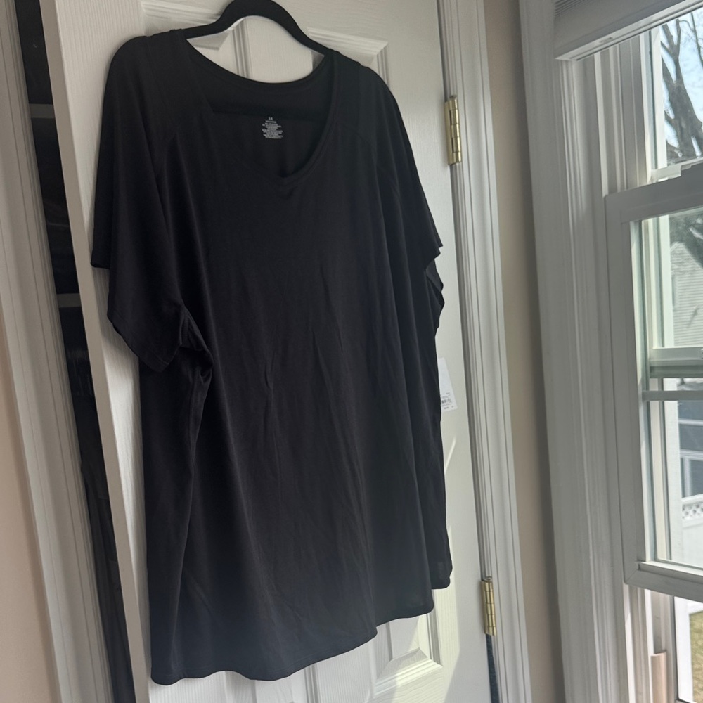 Tek Gear V-Neck Black Tee - Soft Casual Shirt - Picture 4 of 6
